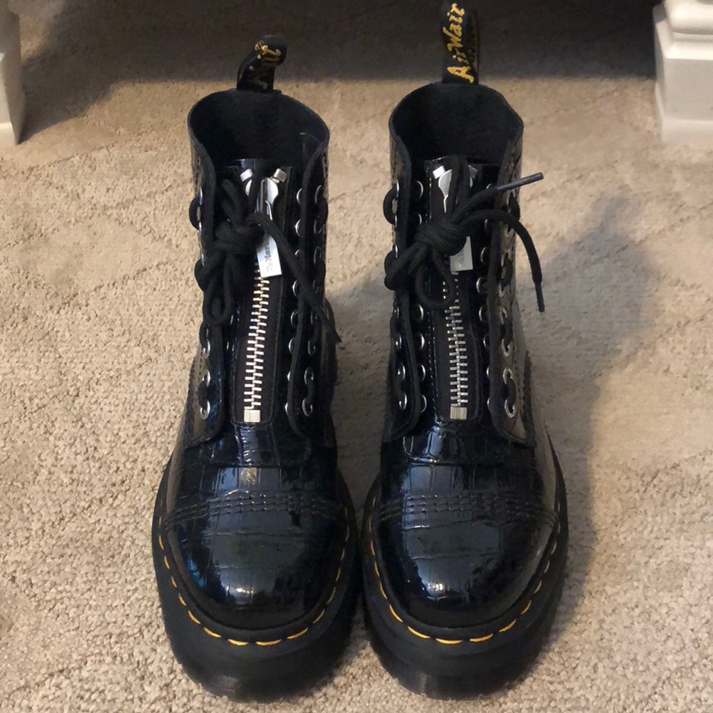 Dr. Marten Sinclair boot